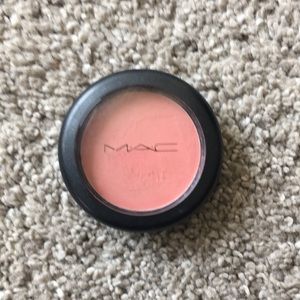 MAC creme blend blush in shade Something Special
